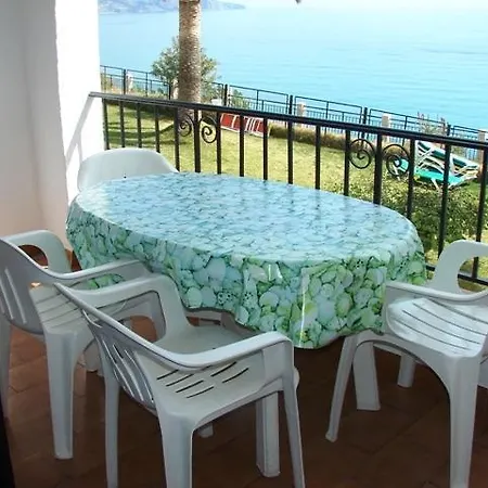 Tuhillo * Nerja