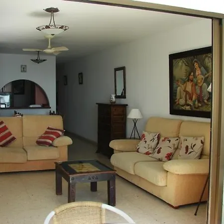 Tuhillo Apartment *