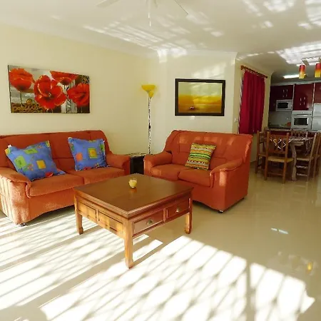 Apartment Tuhillo
